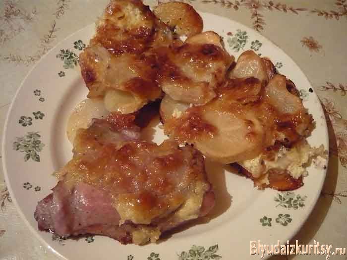 Куриные бедра в картофельном кольце